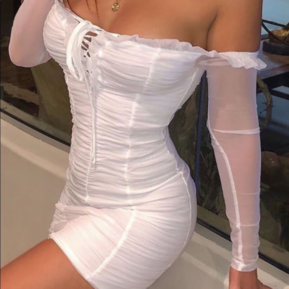 White long sleeve dress